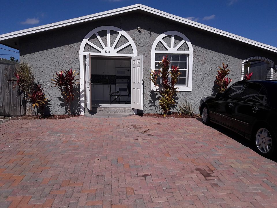 1st image of 1221 NW 19th Ct #1