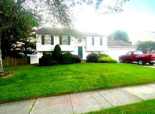 6 Shamrock Ave, New Castle, DE 19720