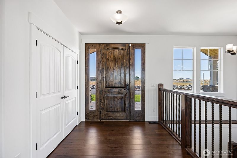 5th image of 7328 Stonecrest Road NE