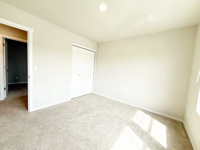 1561 Southwest Fielder Place - 1 — Photo 3