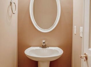 101 Woodlake Dr #413, Athens, GA 30606