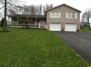 21784 Matthew Ln, Saegertown, PA 16433