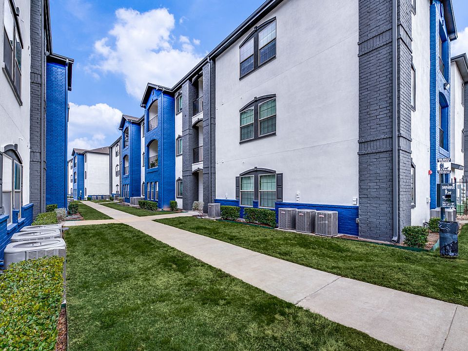 1st image of 704 Dale Ln APT 226