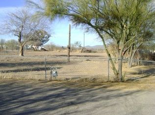 10140 S Green Dr, Tucson, AZ 85756