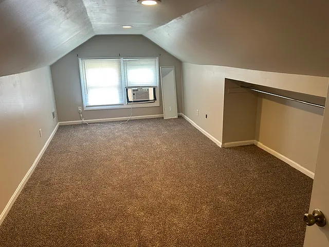 526 E Barbee Ave — Photo 10