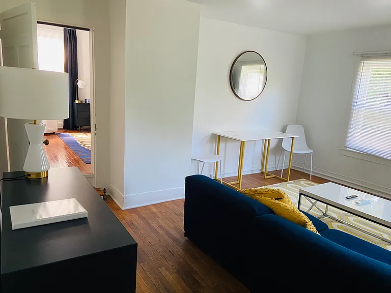 220 S Geneva St #4 — Photo 7