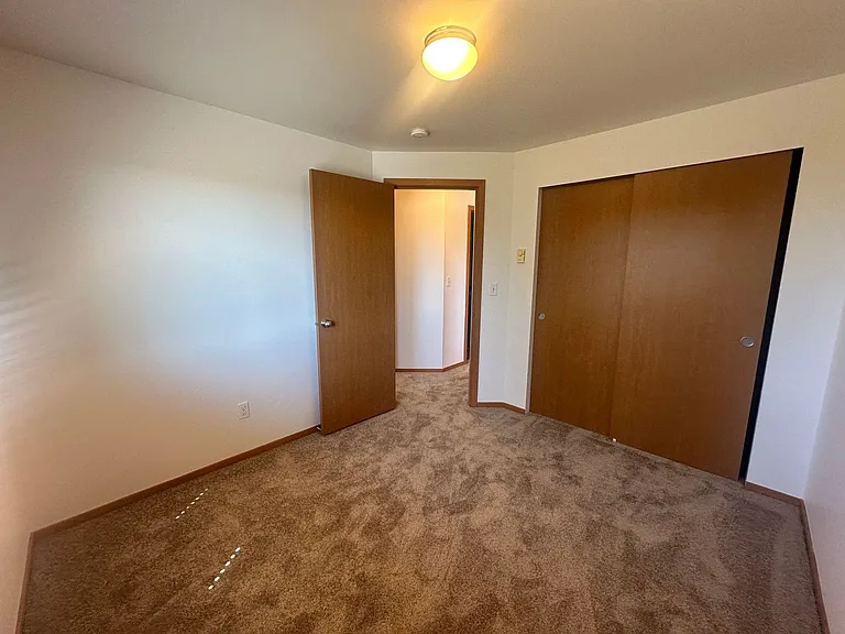 4002 82nd Ave NE — Photo 24