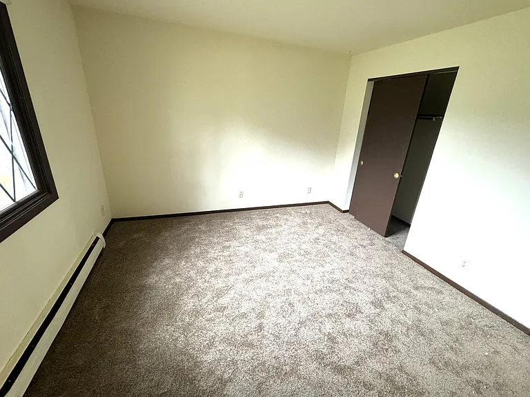 2355 Chalet Gardens Rd #2 — Photo 6