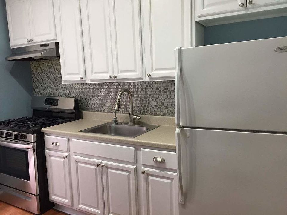 1st image of 24-54 Crescent St #1