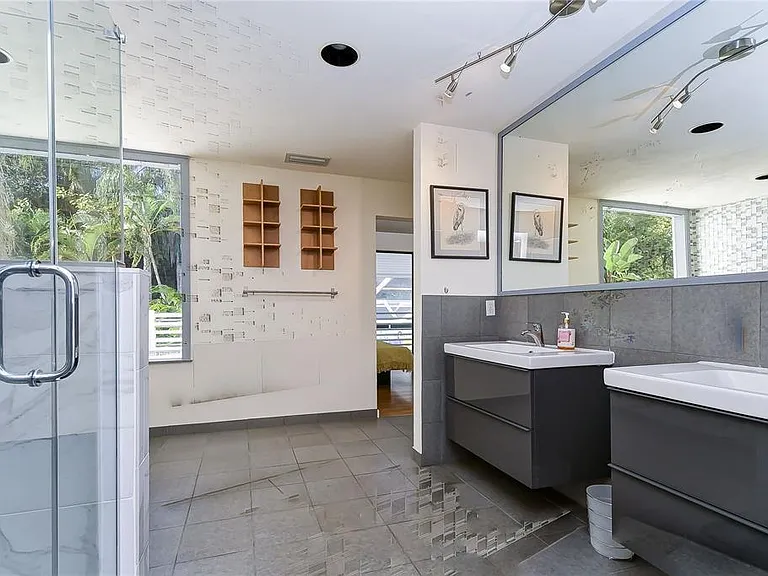 1328 Belcher Dr — Photo 16