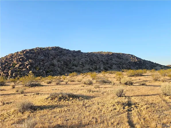 28 Saddle Rock Way Lot 44, Lucerne Valley, CA 92356