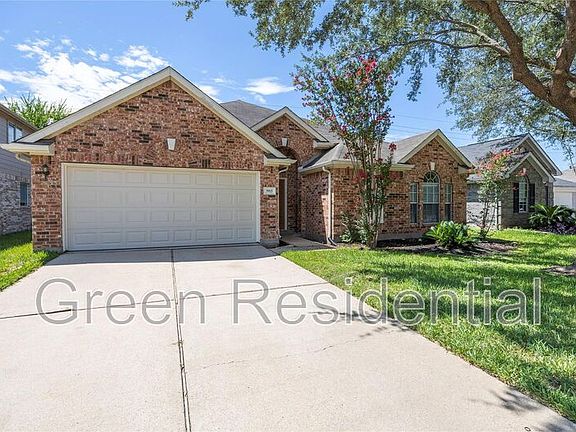 3rd image of 3915 Lauderwood Ln