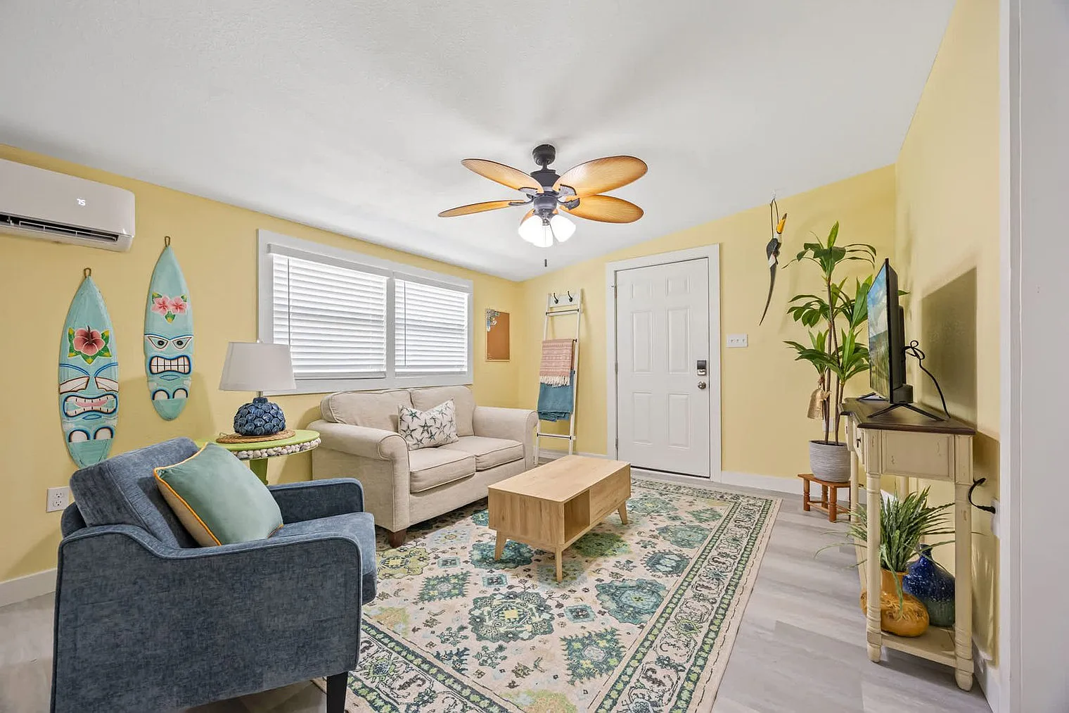 5 bed, 4.0 bath, 699 sqft, $8,825 — Photo 4