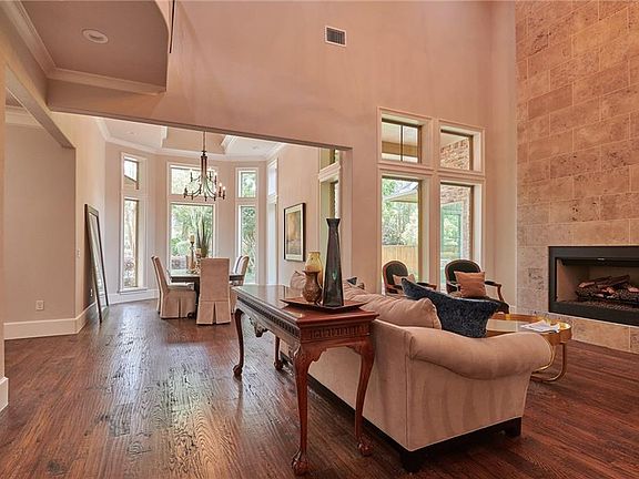 5th image of 2311 Hawthorne Ave
