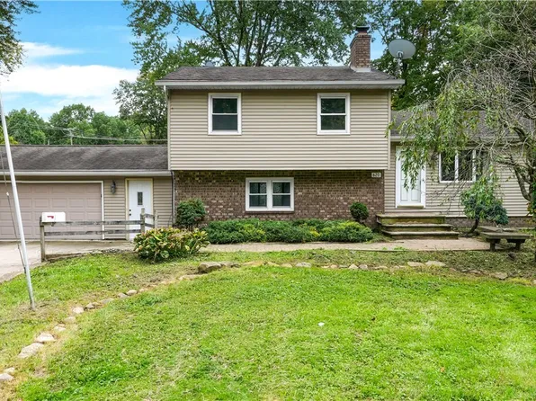 620 Ophelia St, Newton Falls, OH 44444