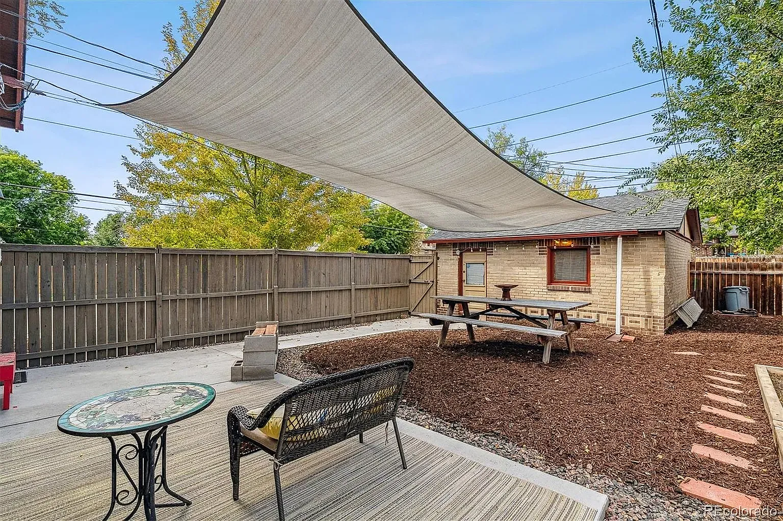 2 bed, 1200 sqft, $1,995 — Photo 2