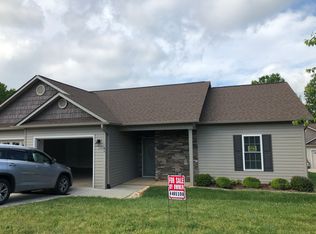 505 2nd Street Pl NE UNIT M2, Conover, NC 28613