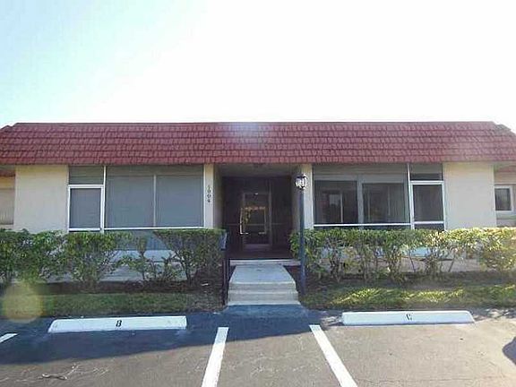 4th image of 1904 Palmland Dr #2