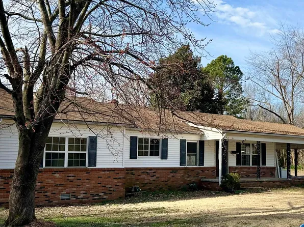 531 E Tigrett St, Halls, TN 38040