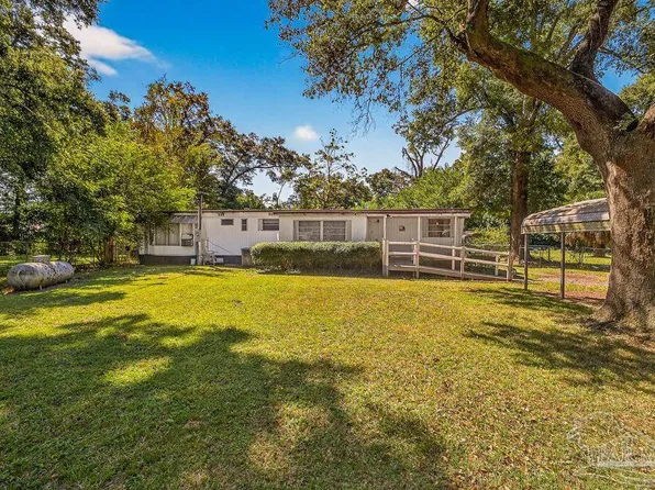 3997 W Hernandez St, Pensacola, FL 32505