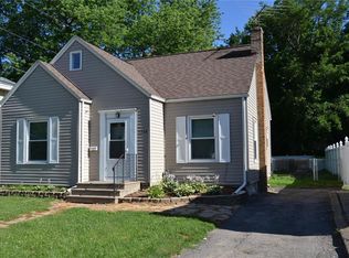 1354 H Ave NE, Cedar Rapids, IA 52402