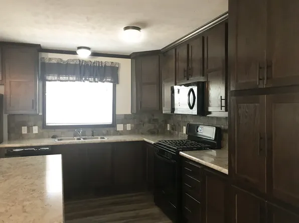 13568 Springbrook Dr #83, Grand Haven, MI 49417