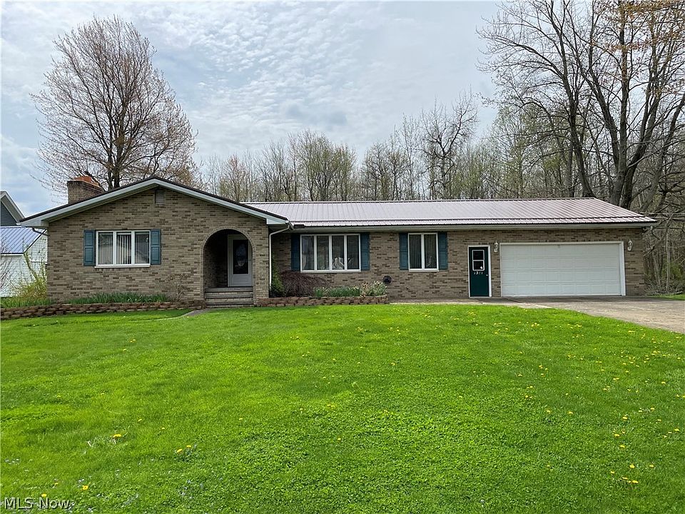 1st image of 1381 Robb Rd