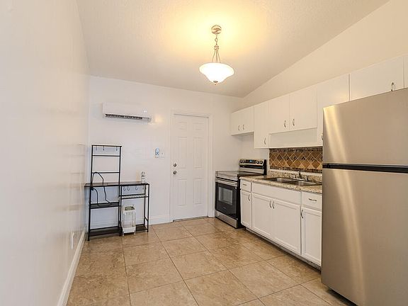 3rd image of 630 NW 15th Ter #1-2