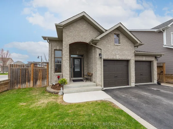 1667 Crimson Cres, Kingston, ON K7P 0H5
