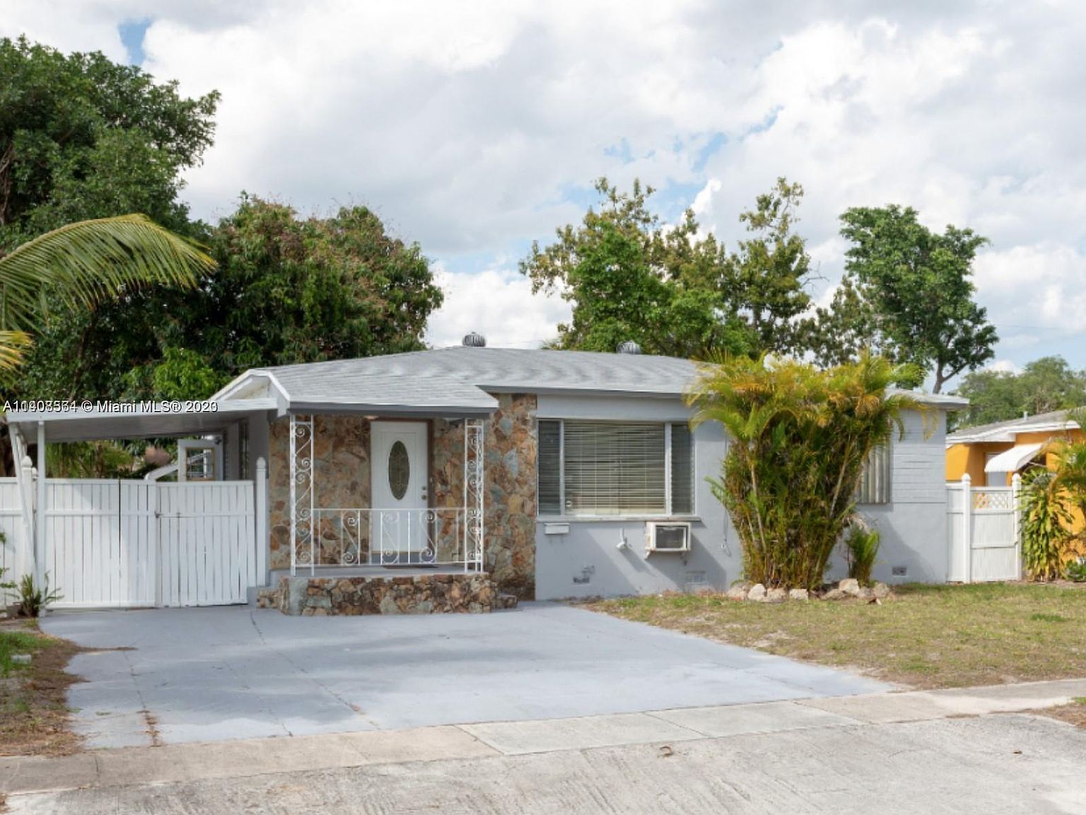 121 NE 169th Ter, North Miami Beach, FL 33162 MLS A11408564 Zillow