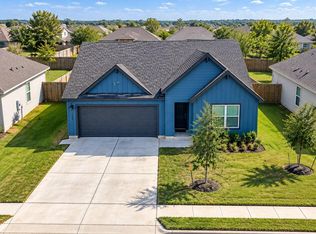 1823 Windsor Blvd, Lockhart, TX 78644