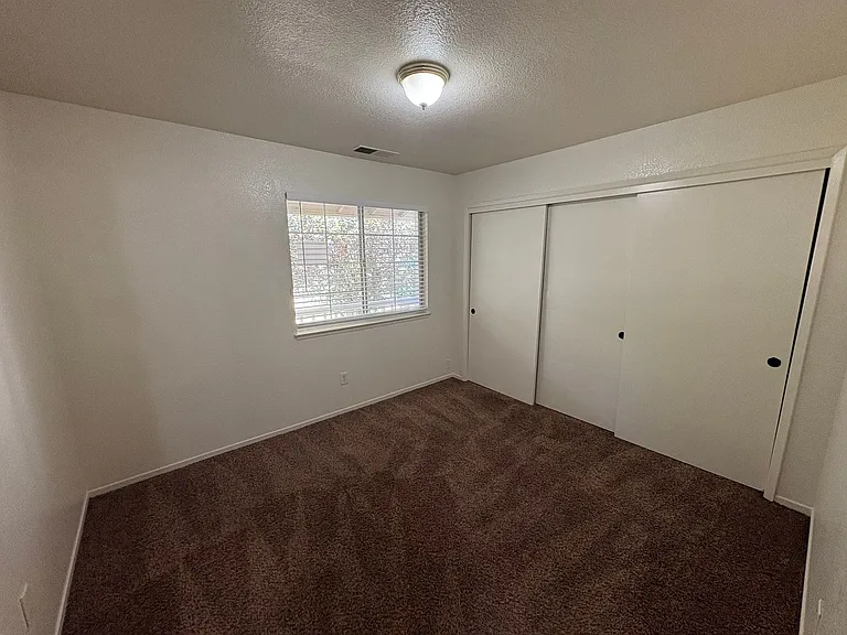 1257 W Olema Cir — Photo 15