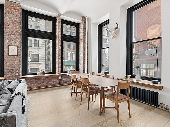 2nd image of 1 Great Jones St #2B