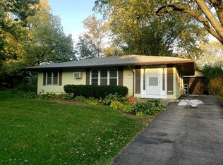 6N547 Salina Ave, St Charles, IL