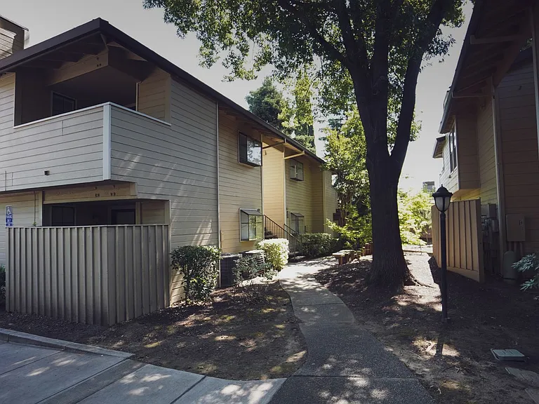 Quail Vista Apartments — Photo 8