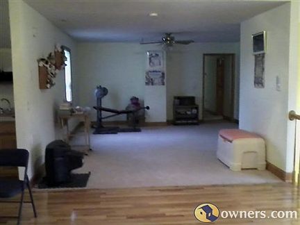 bonus room going to upstairs bedrooms