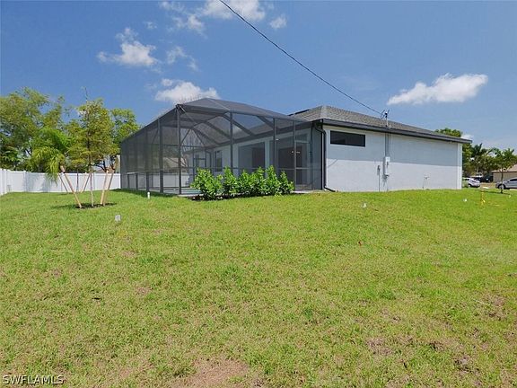 4th image of 3136 SW 21st Place Cpe