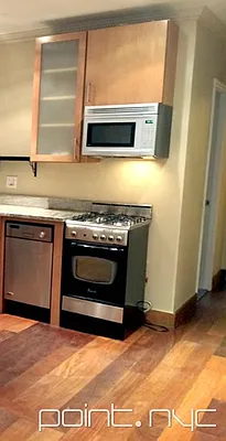 Rented by Point NYC | media 32