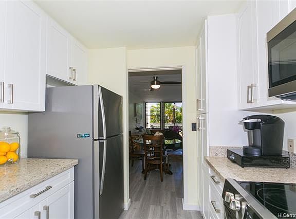 3rd image of 6770 Hawaii Kai Dr #212
