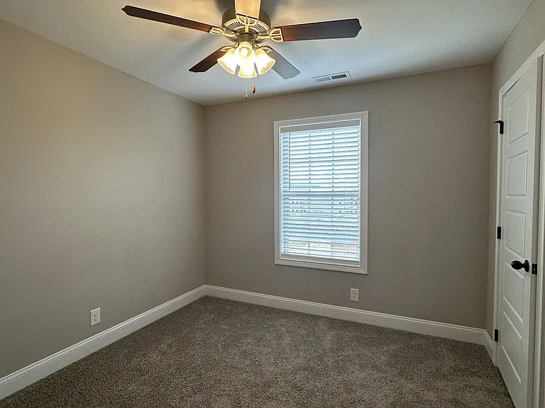 772 Lillian Grace Dr — Photo 9