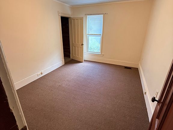 4th image of 116 E Remington St Floor 2