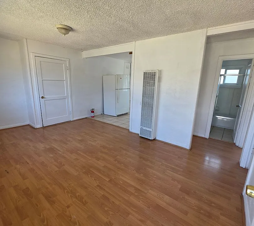 17721-17723 Alburtis Ave