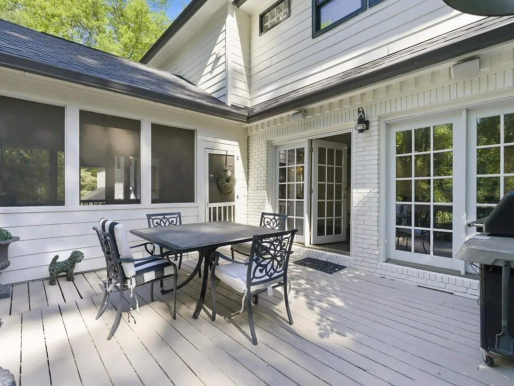 5 bed, 4.5 bath, 4006 sqft, $7,500 — Photo 4