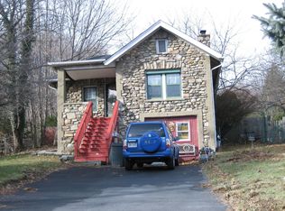 41 Swezey Pl, Monroe, NY 10950