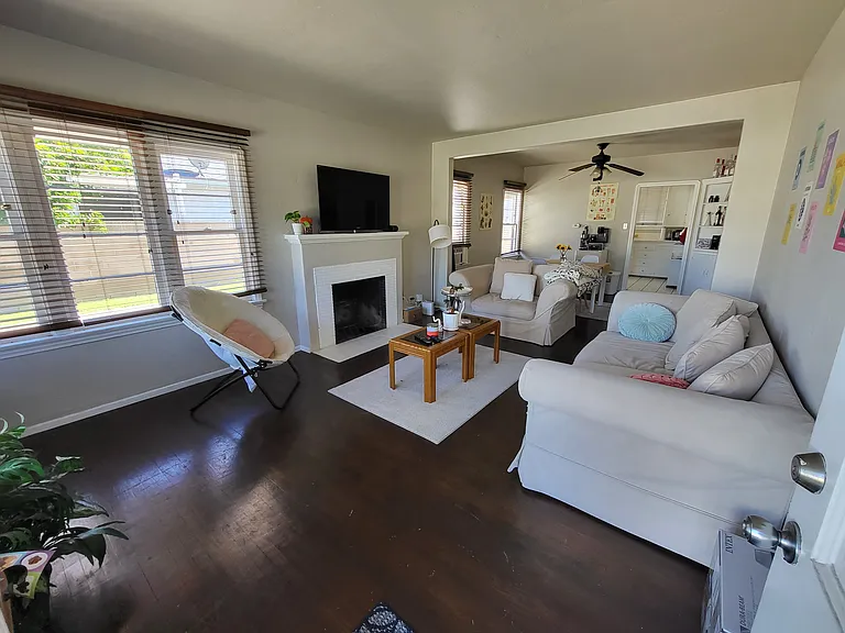 950 W Almond Ave — Photo 23