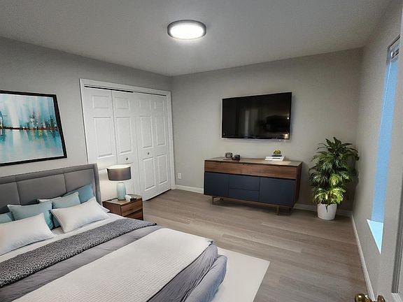 5th image of 3907 California St #1