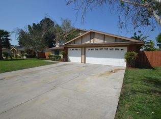 566 Larch Ave, Rialto, CA 92376