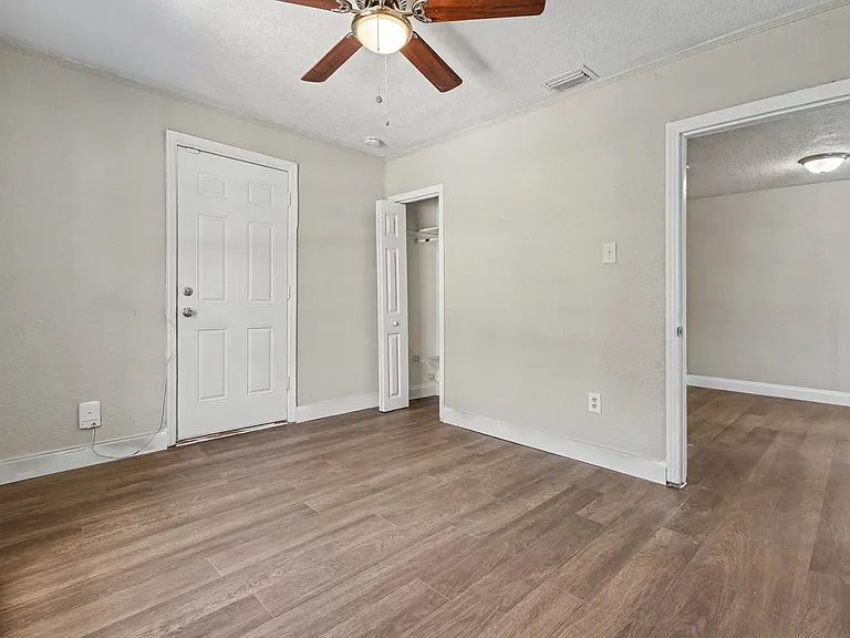 5105 N Rohn Ave #5105 — Photo 12