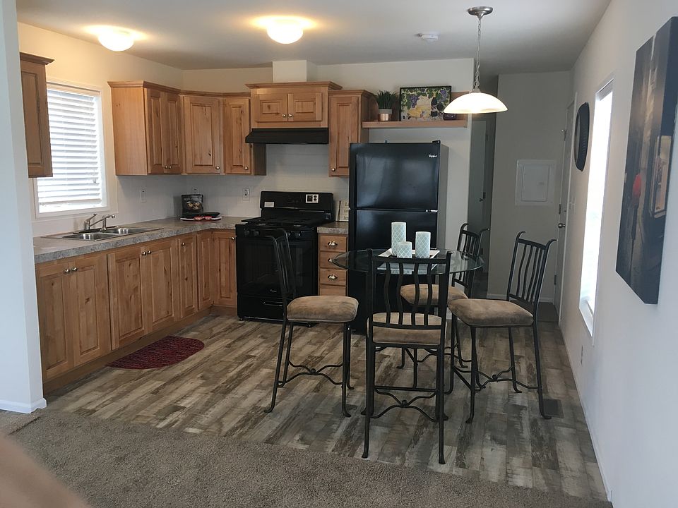 2nd image of 3417 S 182nd St