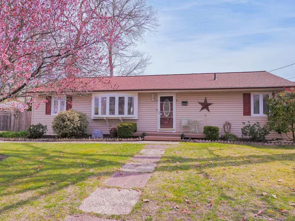 249 W Donna Dr, Egg Harbor City, NJ 08215